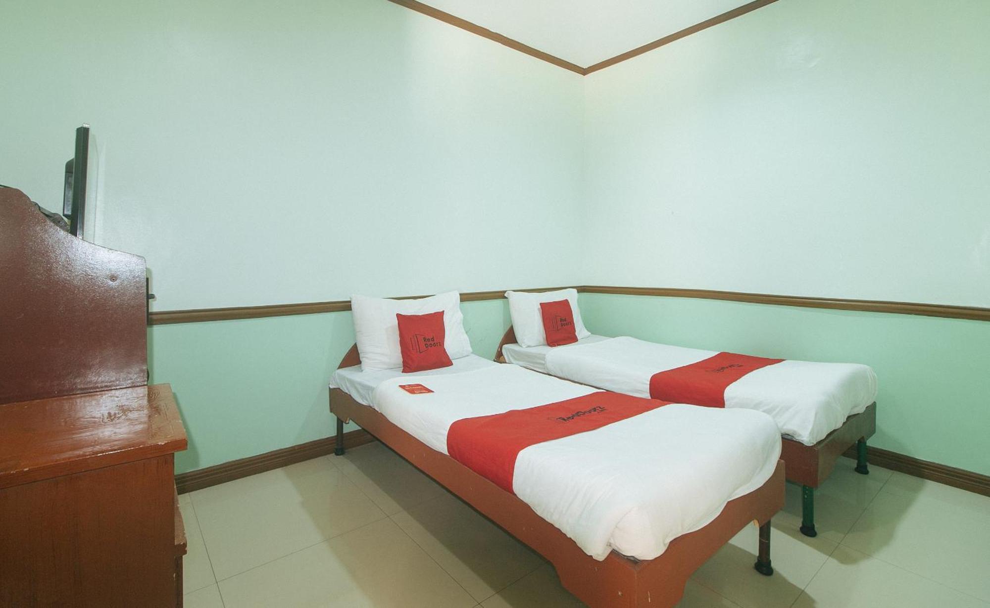 Reddoorz At Maanyag Pension House Mandaue Cebu Extérieur photo