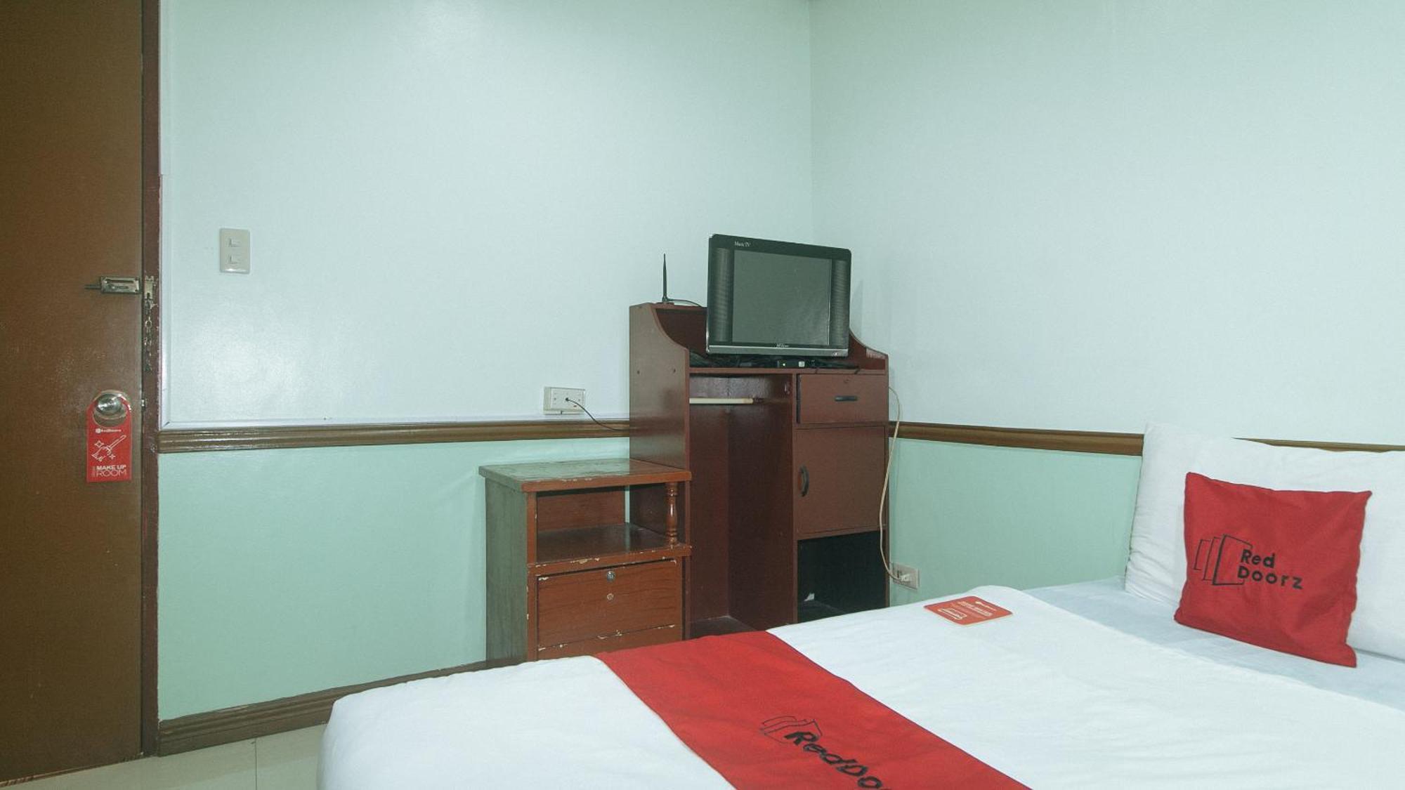 Reddoorz At Maanyag Pension House Mandaue Cebu Extérieur photo