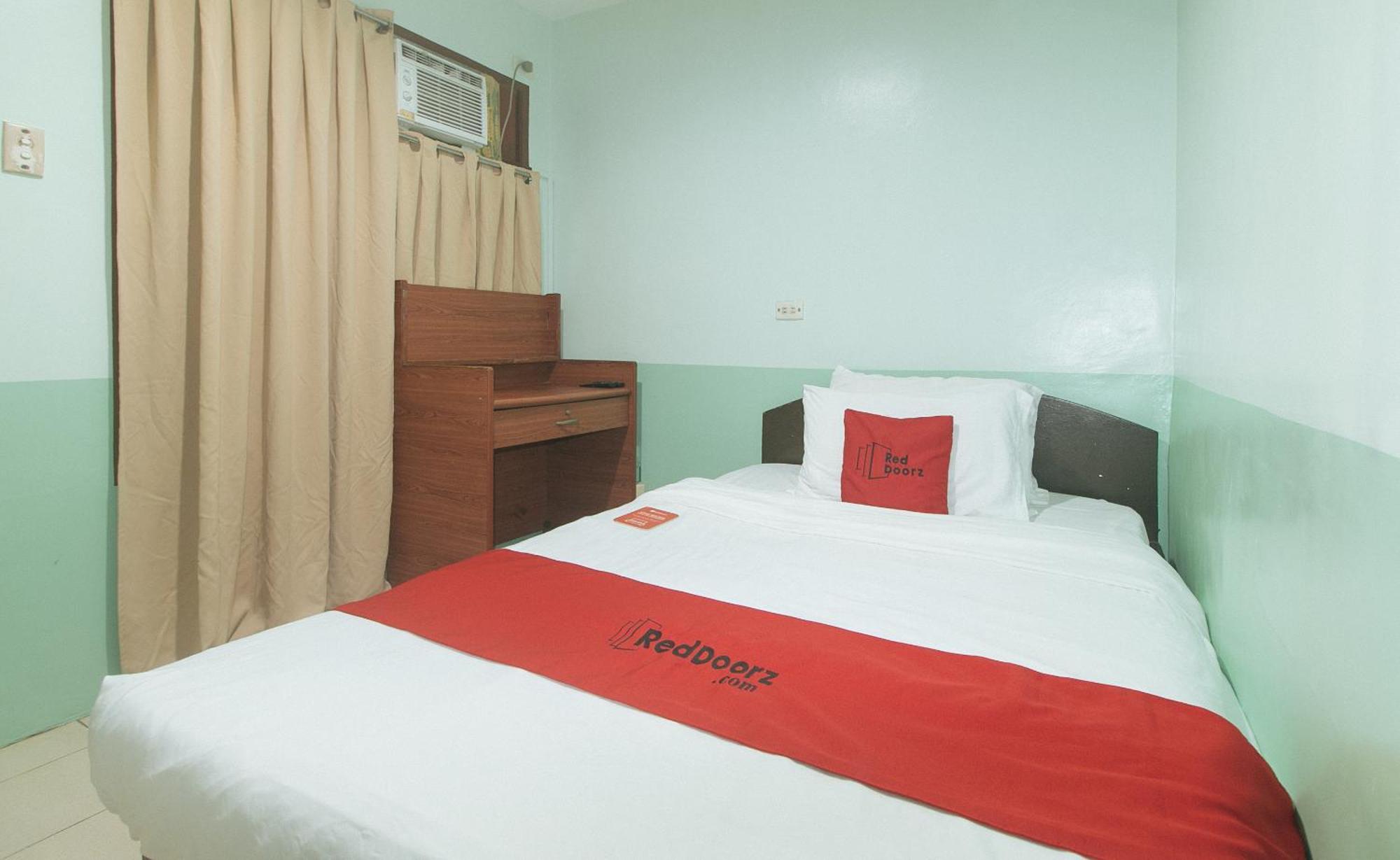 Reddoorz At Maanyag Pension House Mandaue Cebu Extérieur photo