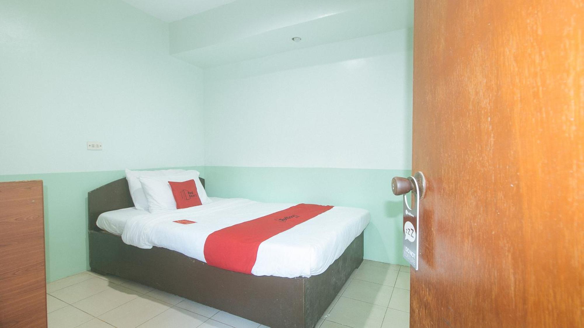 Reddoorz At Maanyag Pension House Mandaue Cebu Extérieur photo
