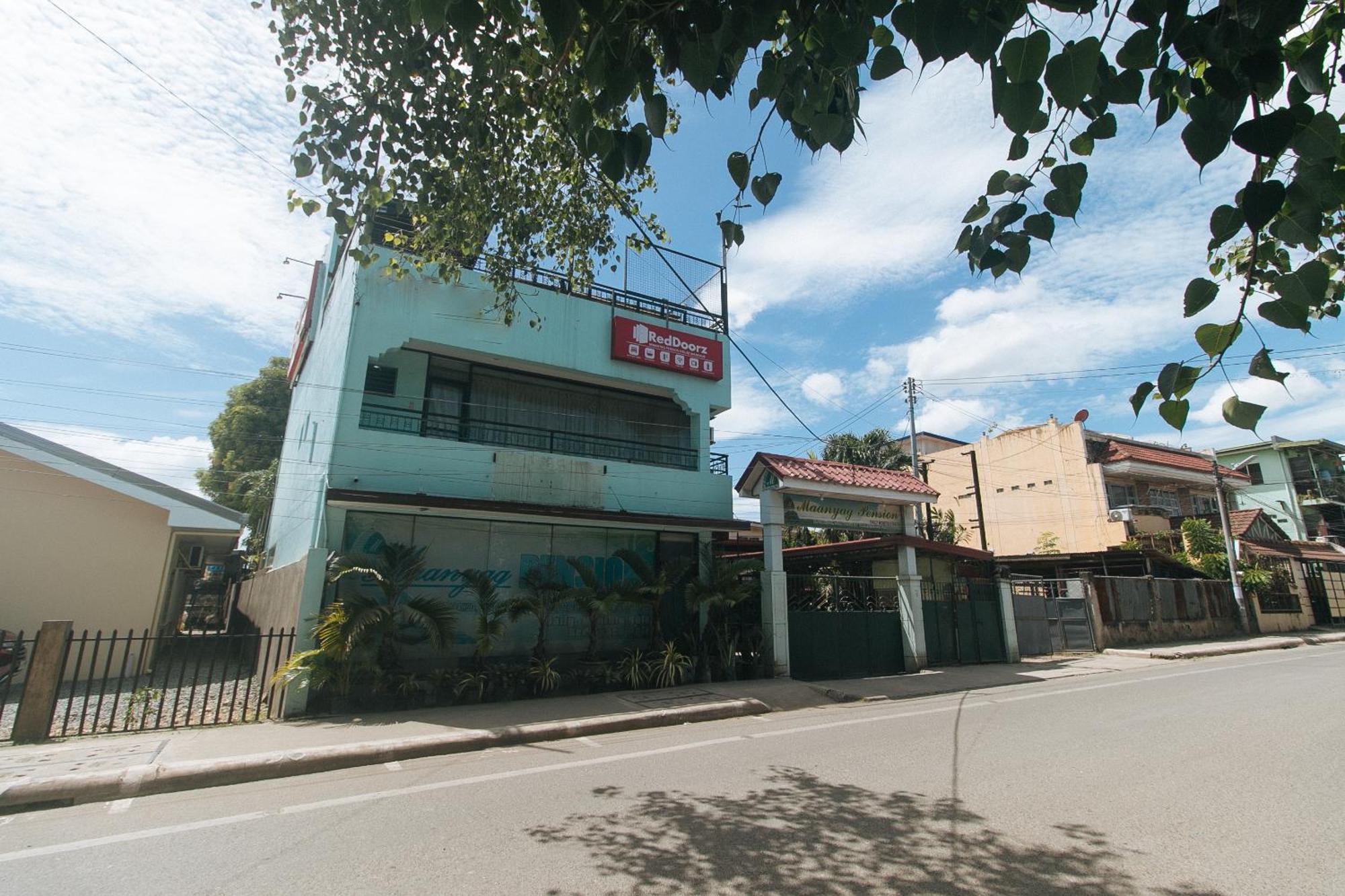 Reddoorz At Maanyag Pension House Mandaue Cebu Extérieur photo